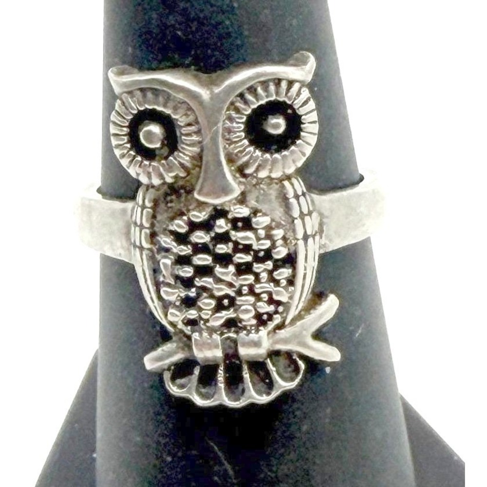 Silver Tone Owl Ring Size 7.5 Cute Textured Bird Statement